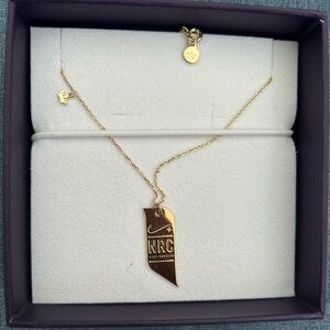 2016 Nike women’s marathon J.Estina necklace